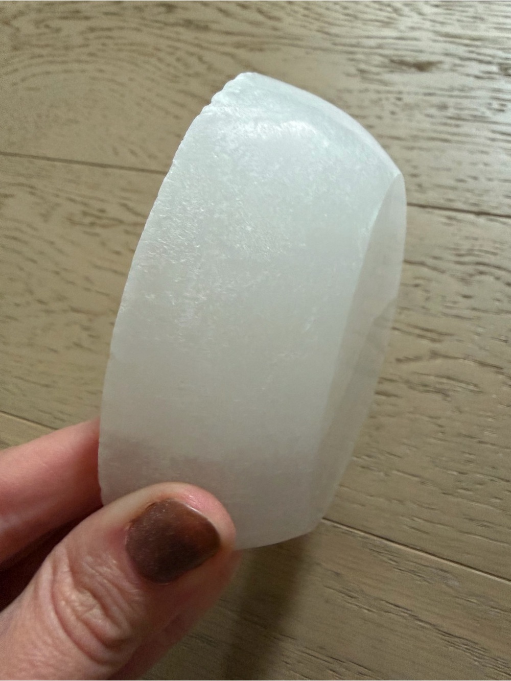 NWOT Selenite Charging Bowl: Crystal Cleansing, 4 inches - Picture 8 of 8
